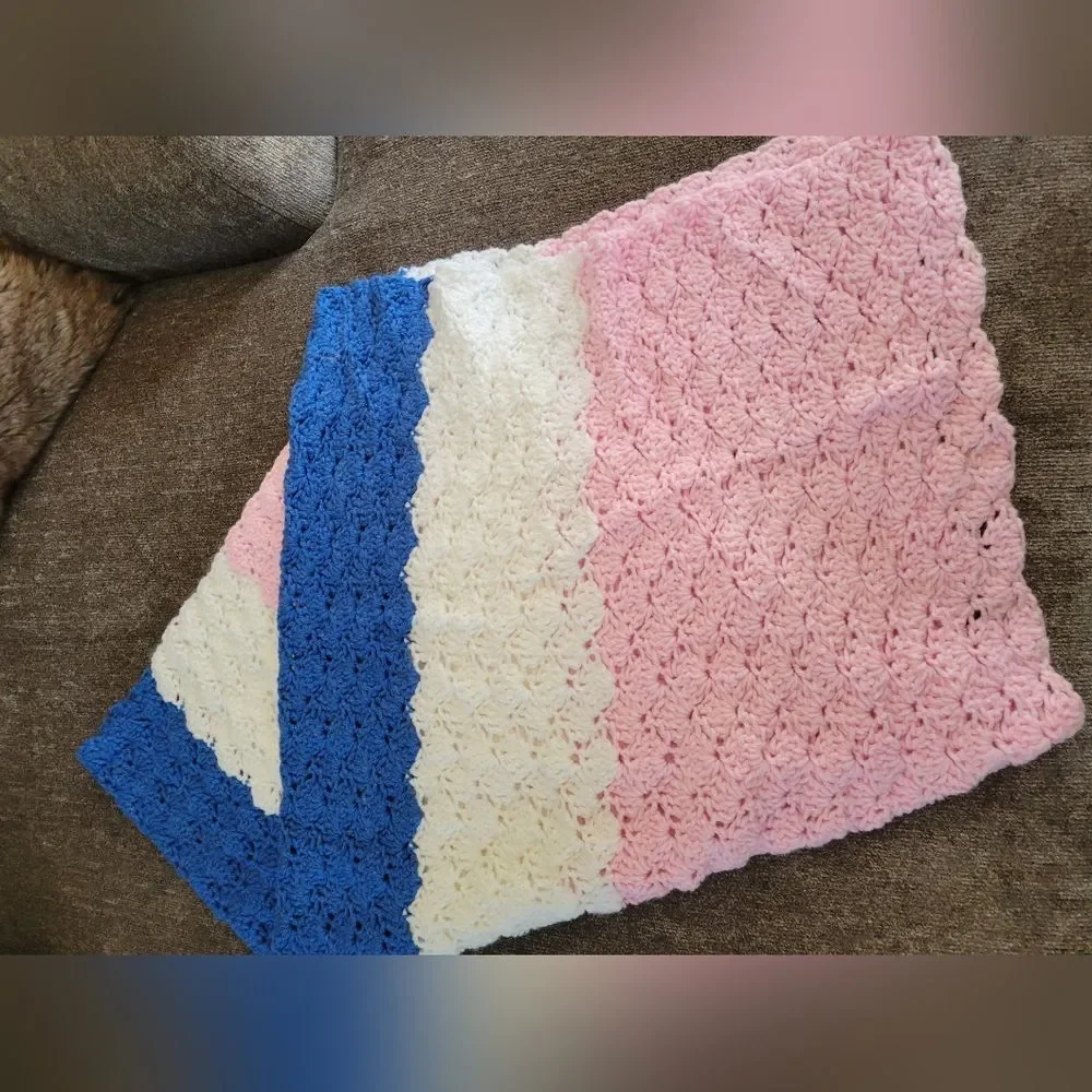 Crochet shells blue/white/pink handcrafted throw blanket size 46 x 42 inches